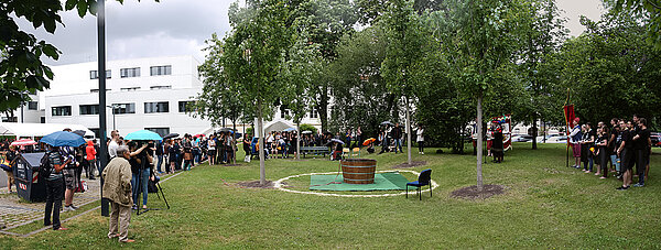 Die Gautschwanne mit dem Bannkreis