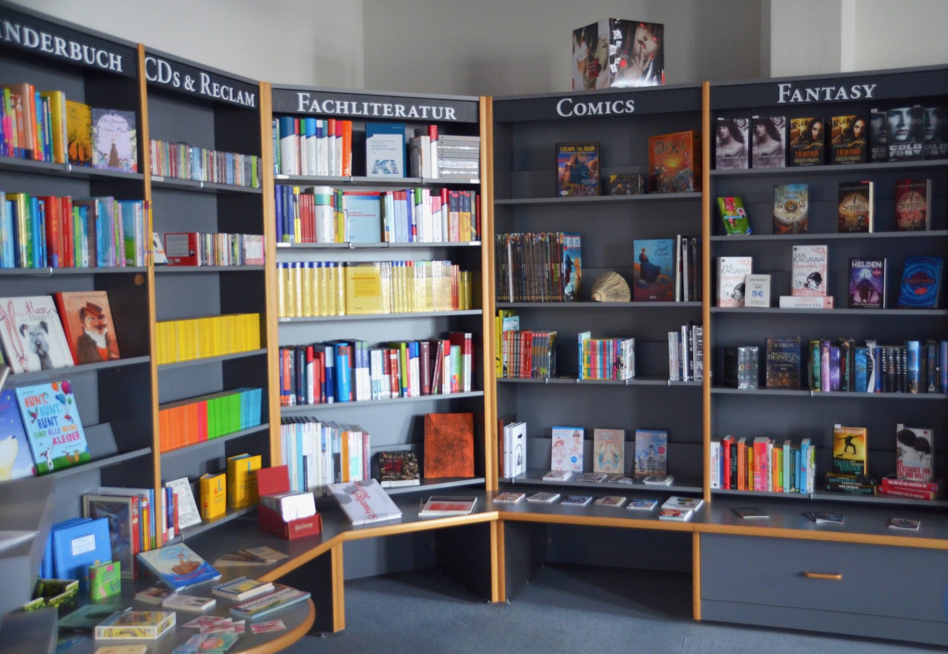 Bild zeigt Teil der Buchhandlung